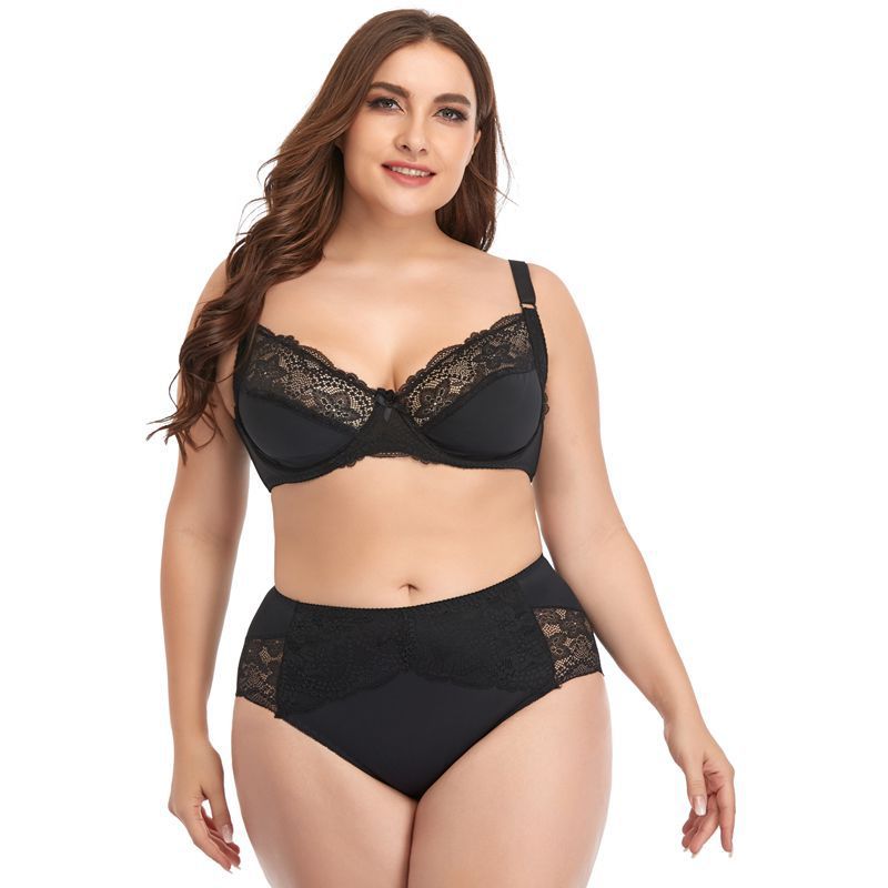 Plus Size Underwire Lace Trim Lingerie Set